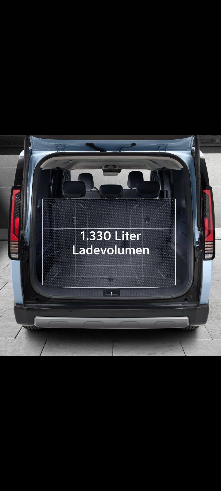 Innenansicht des Kofferraums des Kia PV5 Passenger mit 1.330 Litern Ladevolumen.
