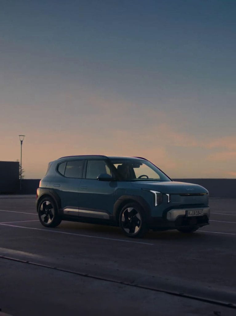 kia-ev2-my27-tvc-still-d.jpg